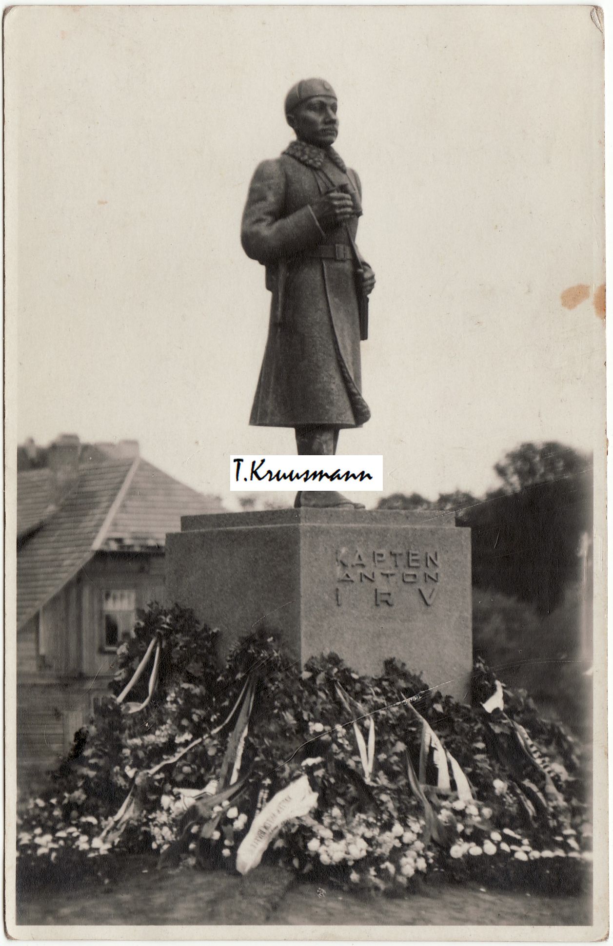 Kapt._A._Irve_mälestussammas_4