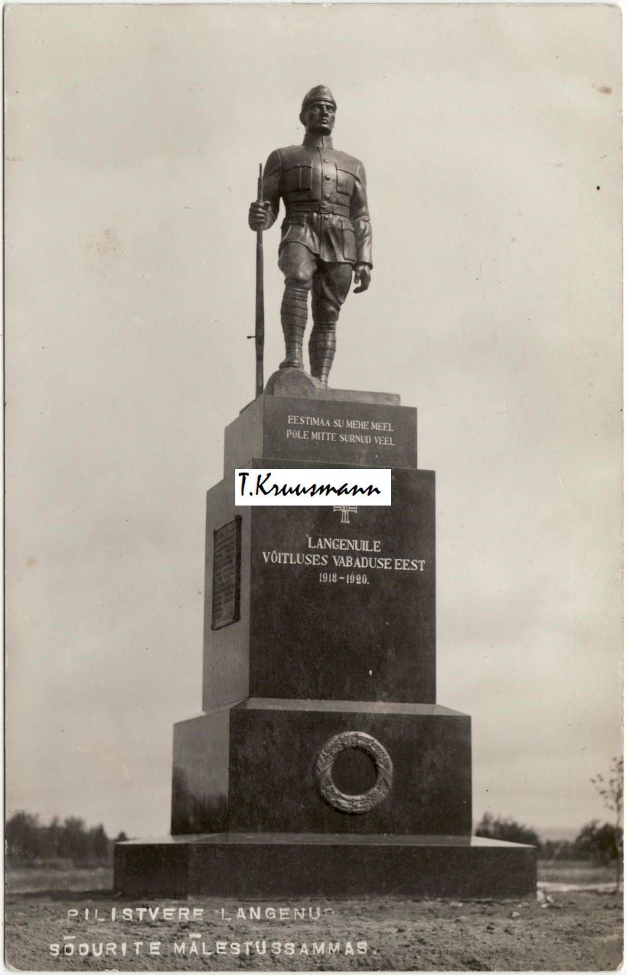 Langenud_sõdurite_mälestussammas