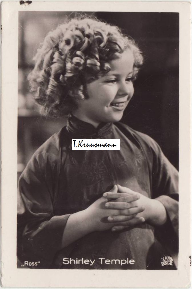 Shirley_Temple_Ross_20th_Century_Foxsõrmed_rinnal_vaheleti