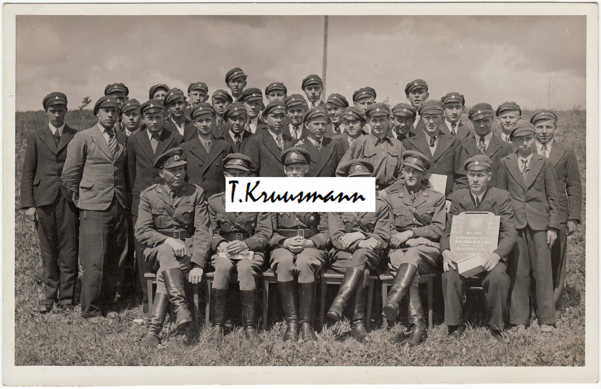 Tööstuskooli_III_klassi_riigikaitseõppused_8.6.1940