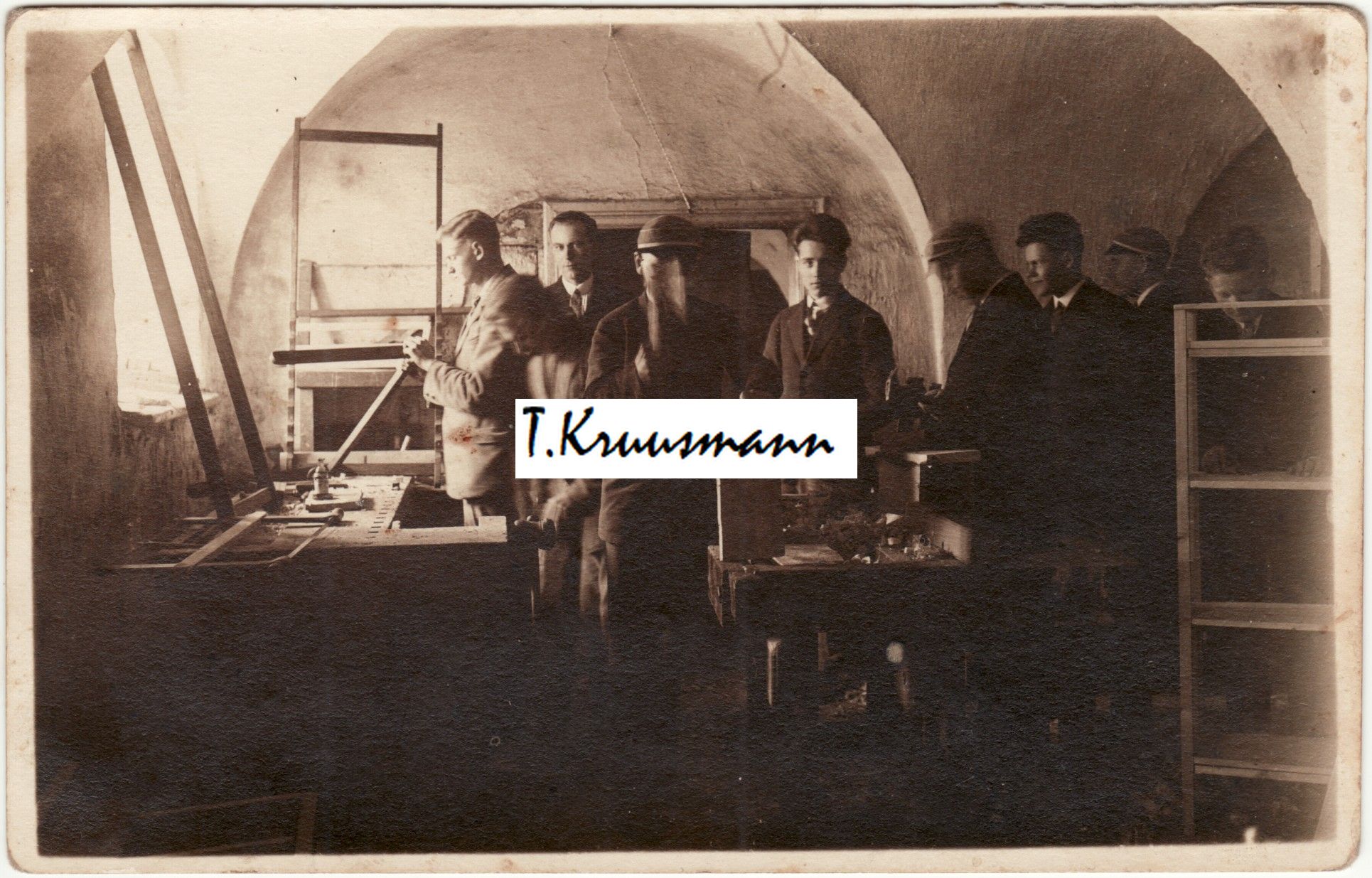 Vodja_Põllutöökool_meeste_käsitöötund_1930
