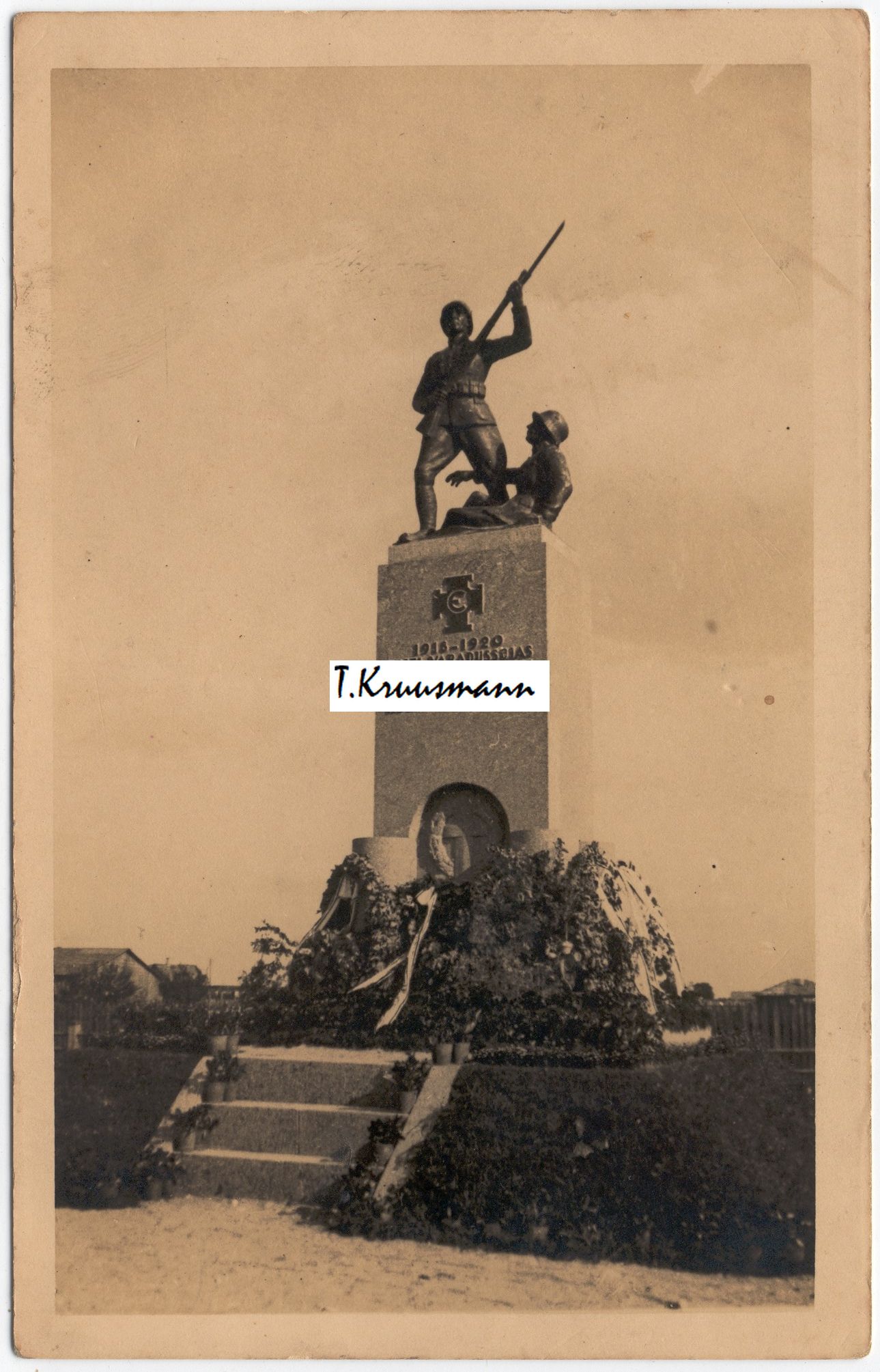 vabadussõja_mälestussammas